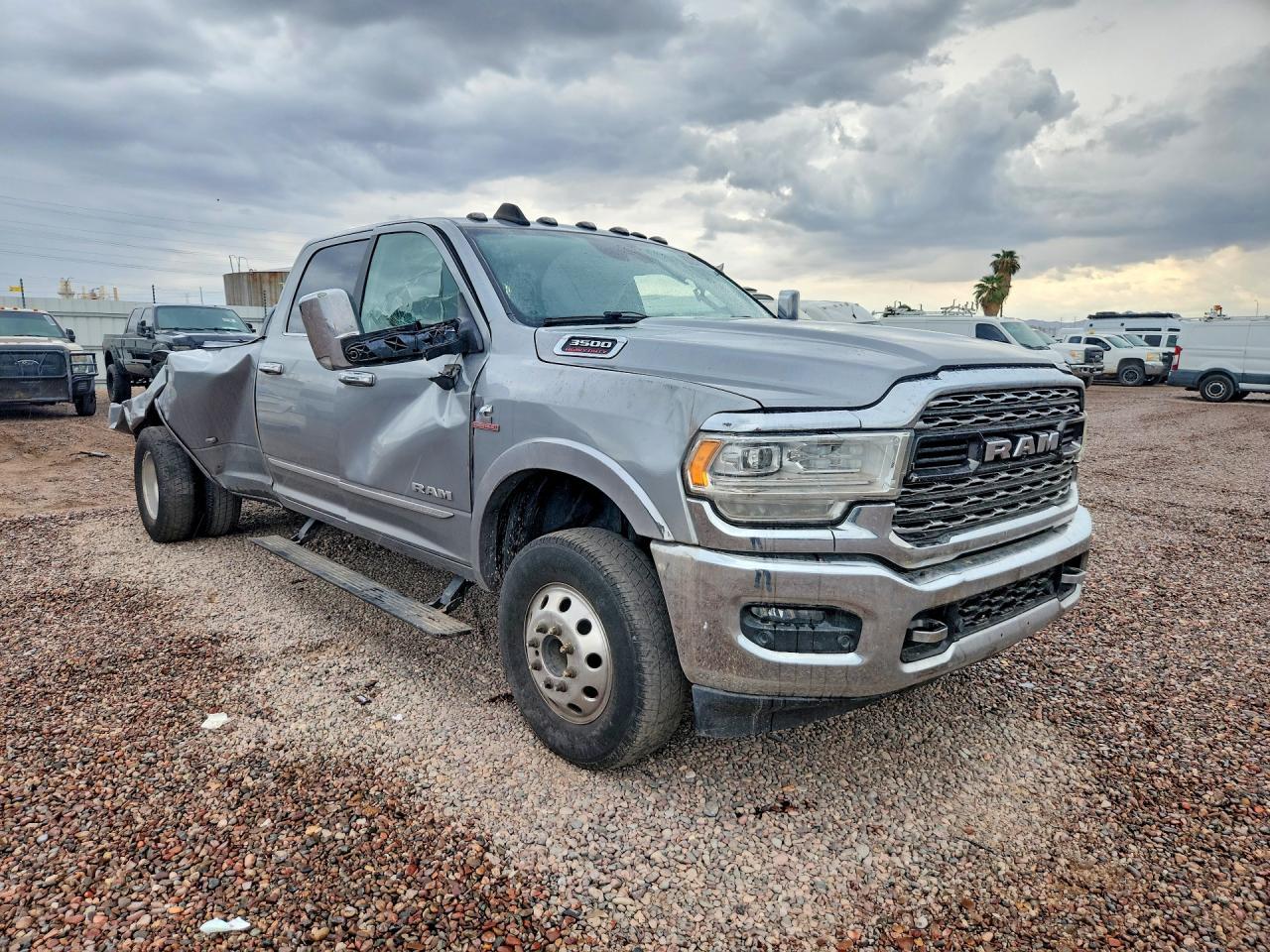 2019 Ram 3500 Limited - Фото 4