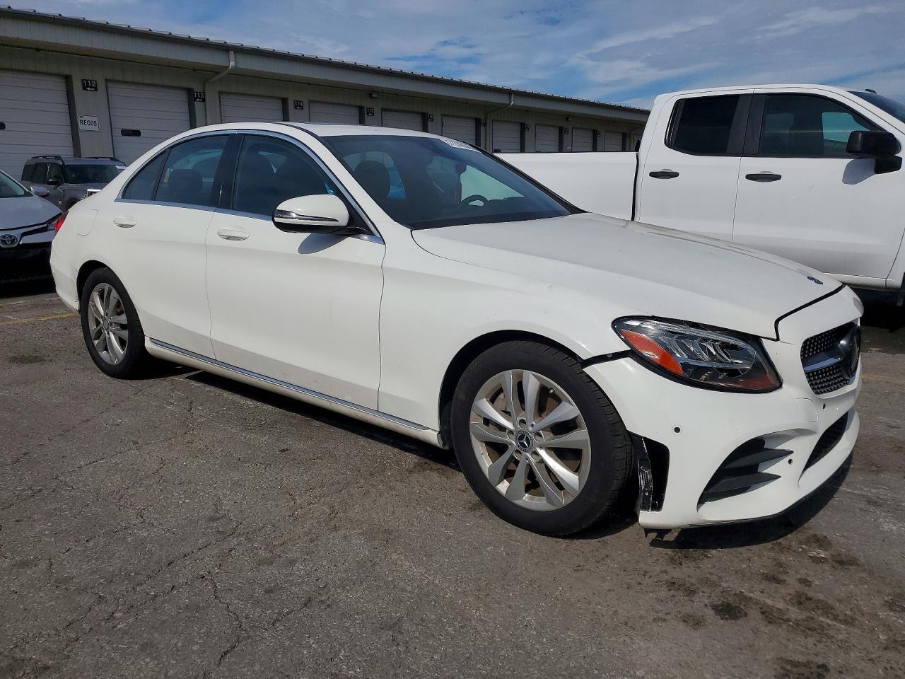 2019 Mercedes-Benz C 300 - Image 4