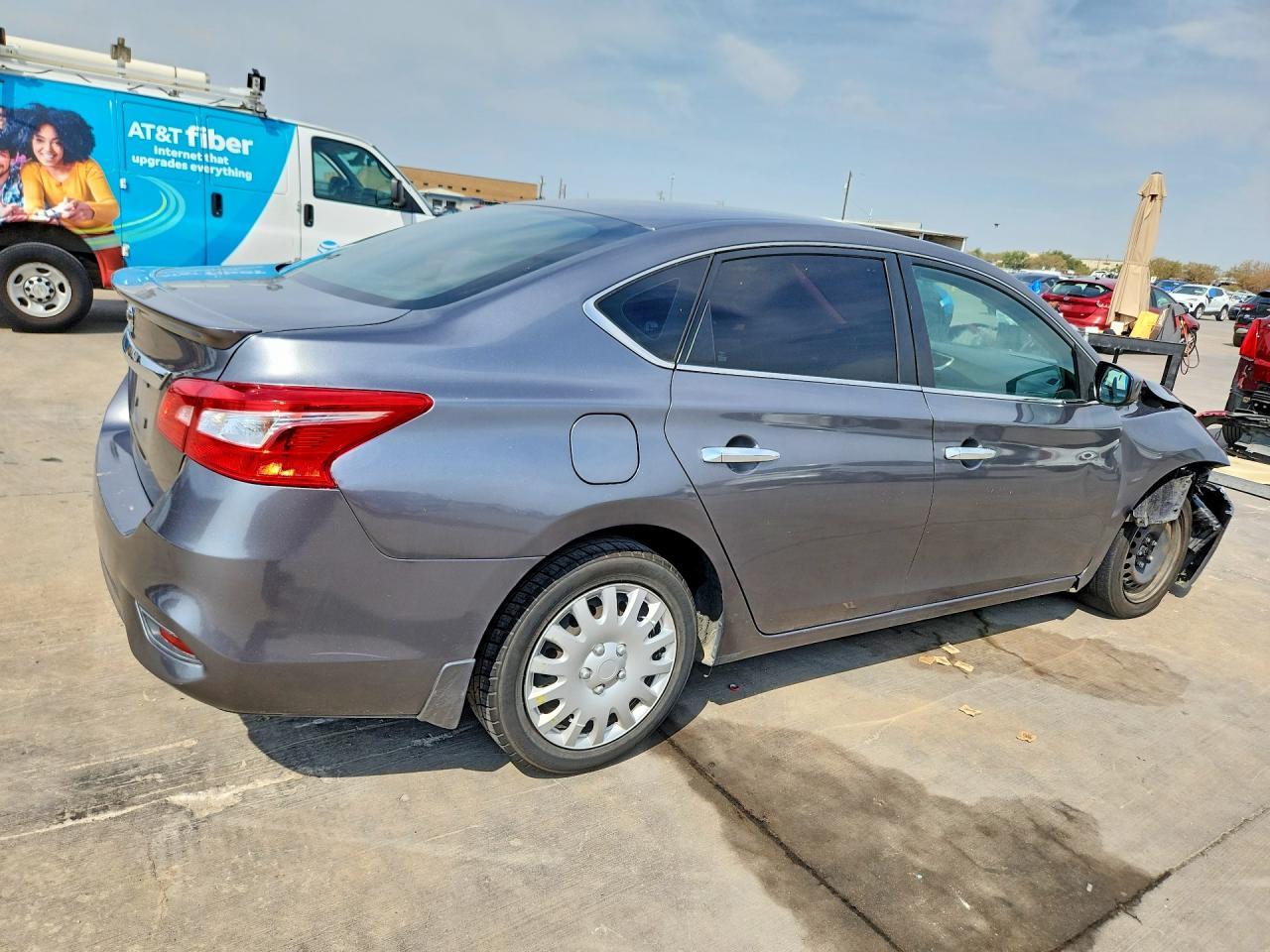 2018 Nissan Sentra S - Фото 3