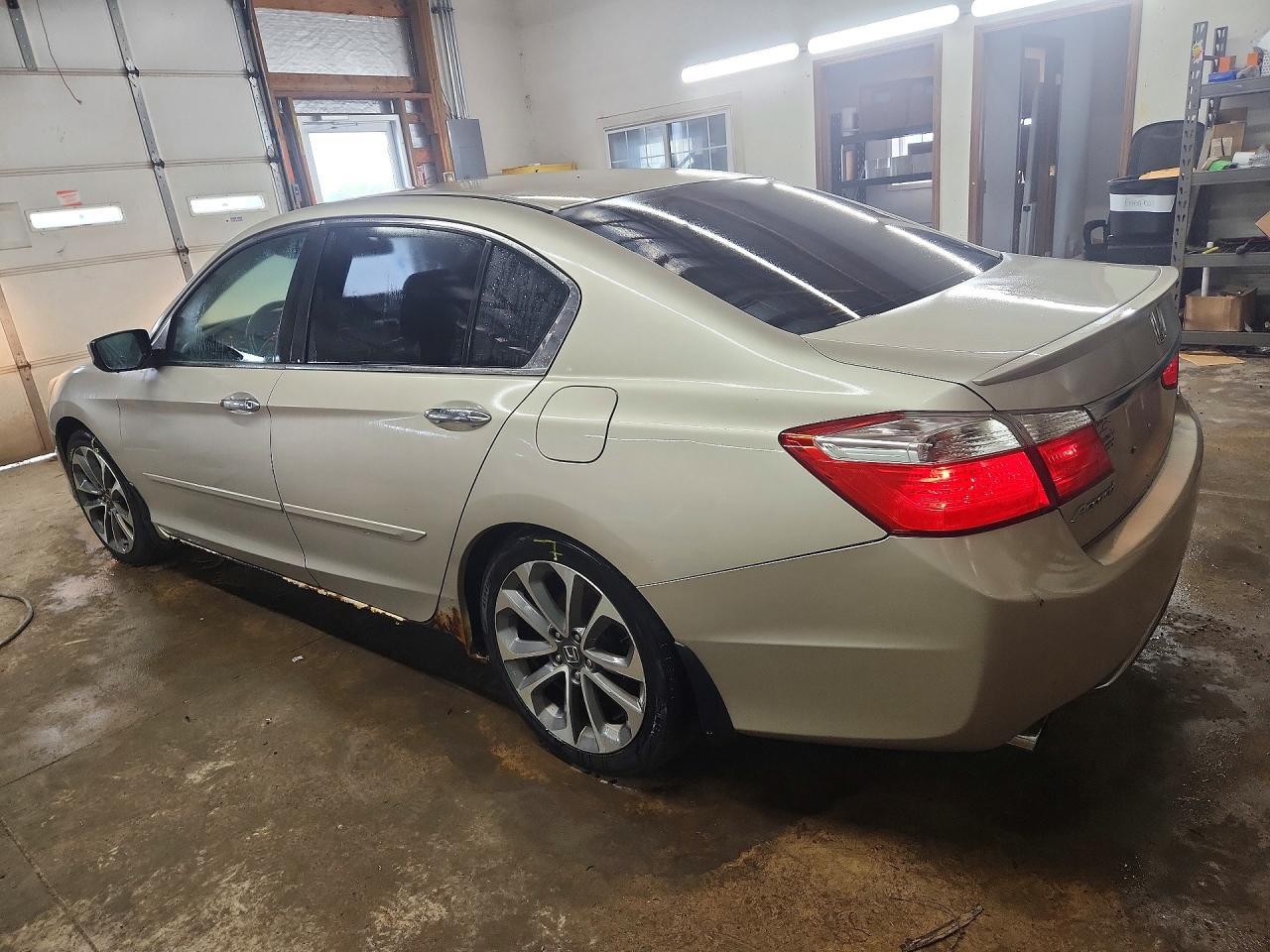 2013 Honda Accord Sport - Фото 2