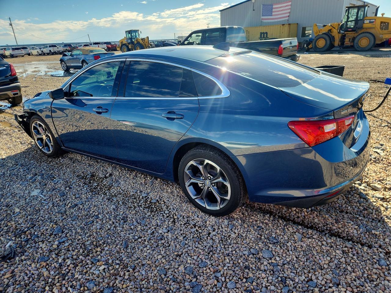 2024 Chevrolet Malibu Lt - Фото 2