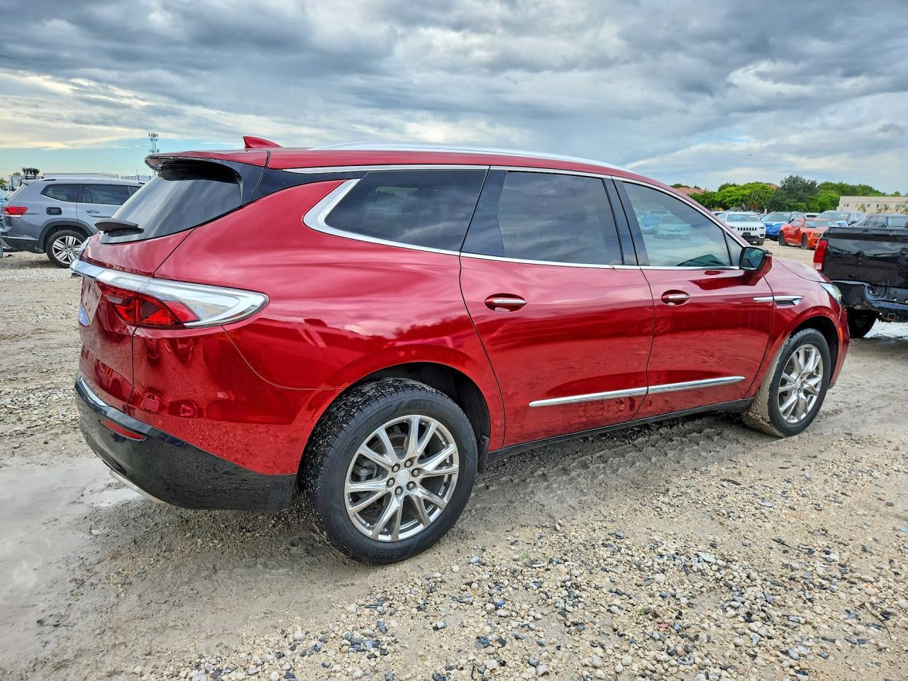 2022 Buick Enclave Essence - Фото 3