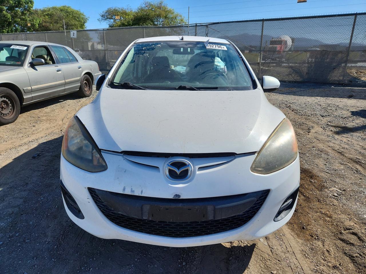 2013 Mazda Mazda2 - Image 5