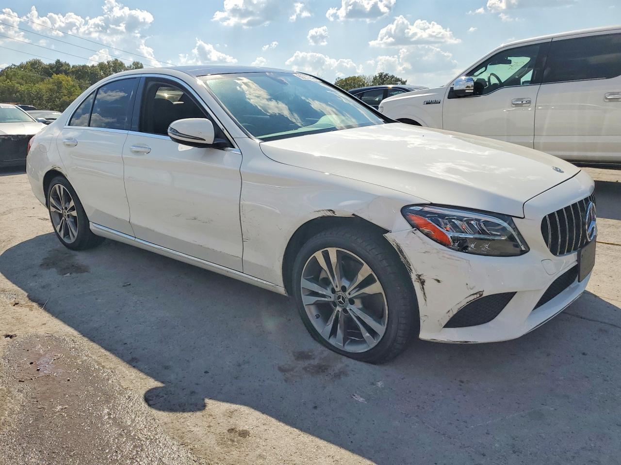 2019 Mercedes-Benz C 300 4Matic - Image 4