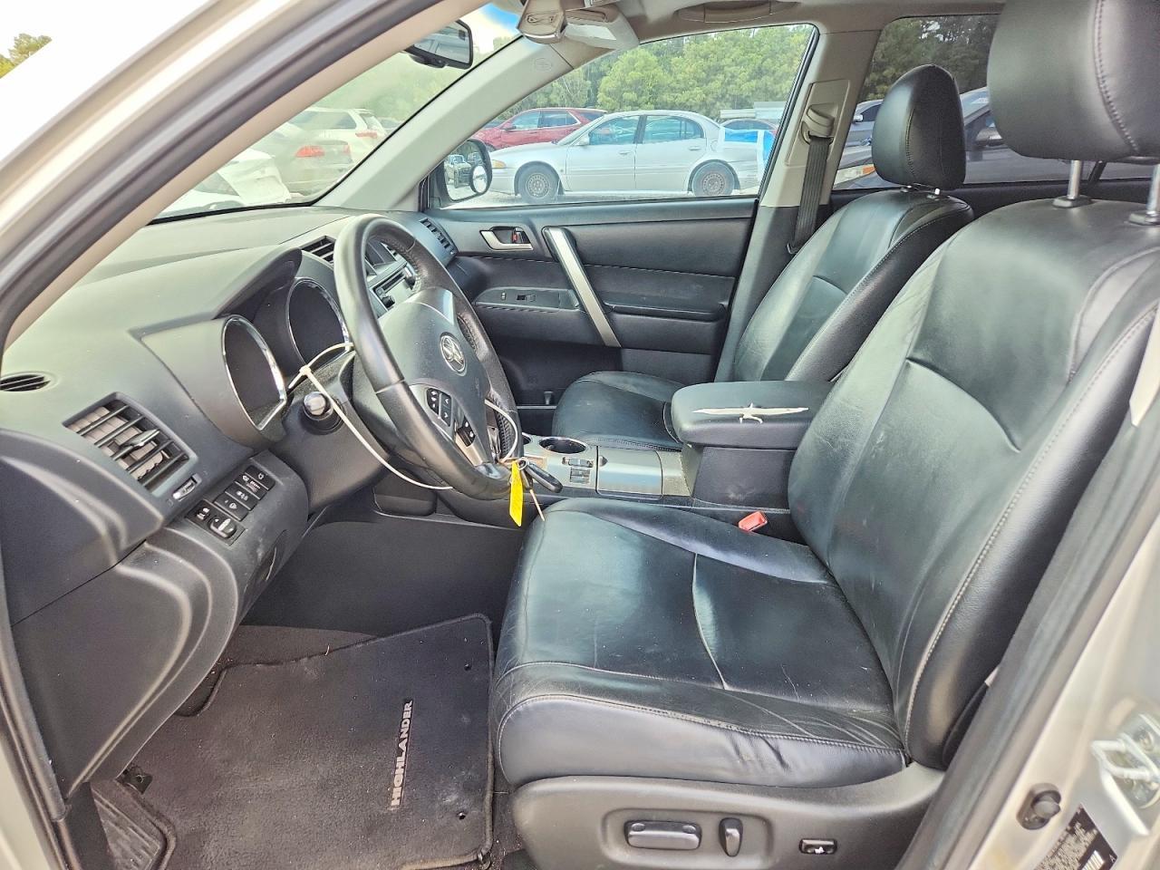 2013 Toyota Highlander Se - Фото 7