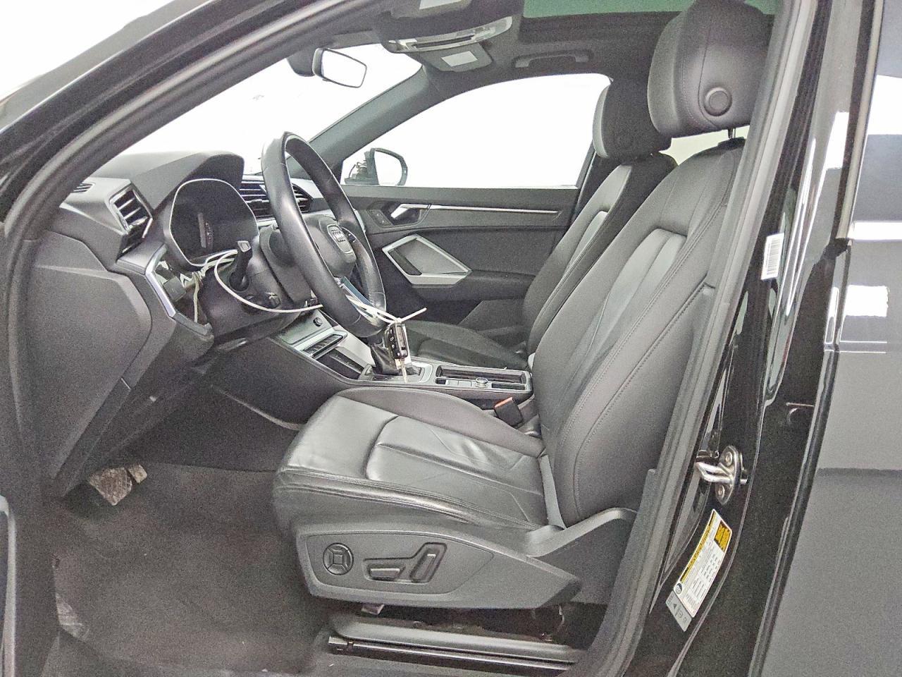2021 Audi Q3 Premium 40 - Фото 7