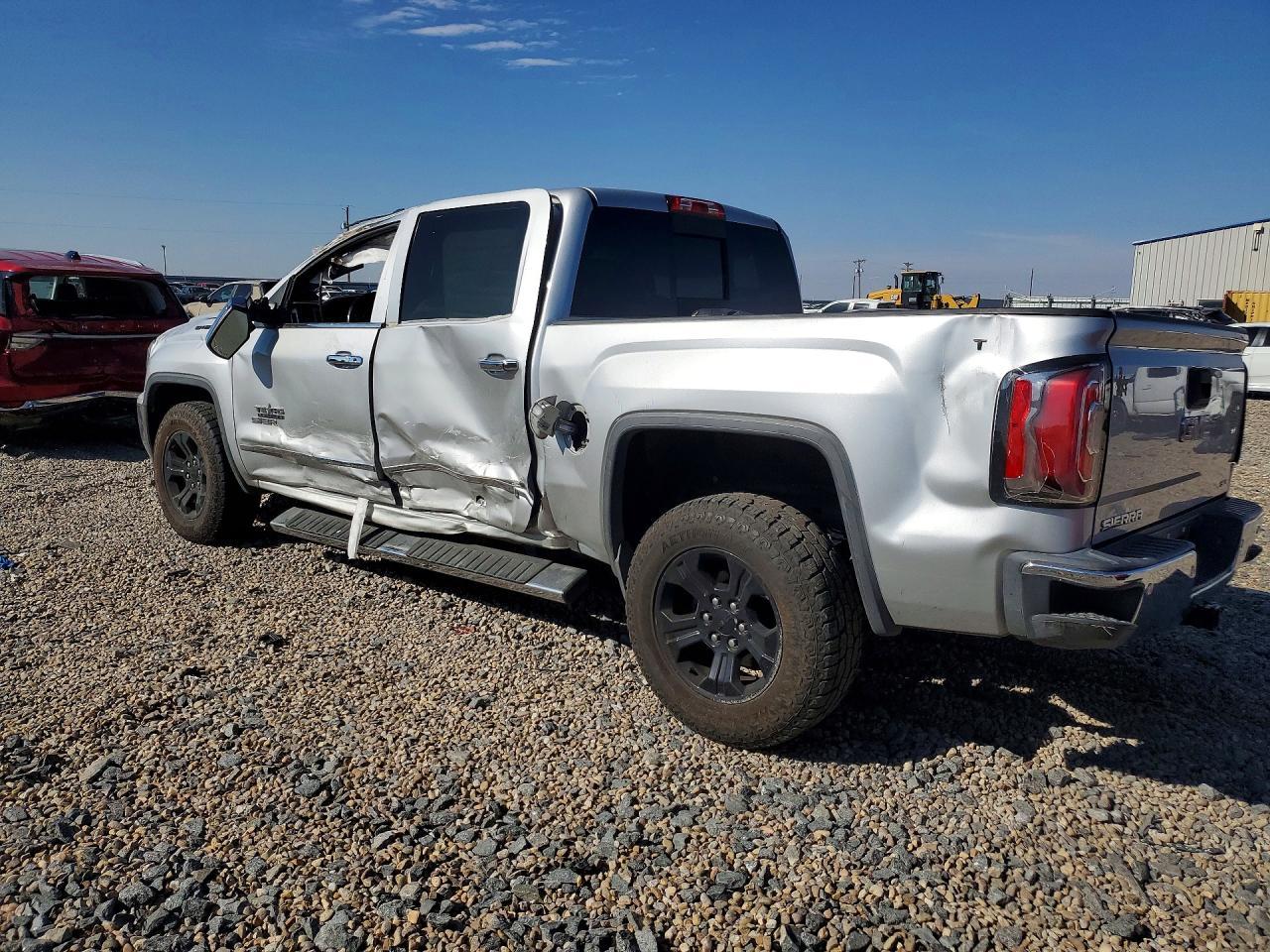 2017 GMC Sierra C1500 Slt - Image 2
