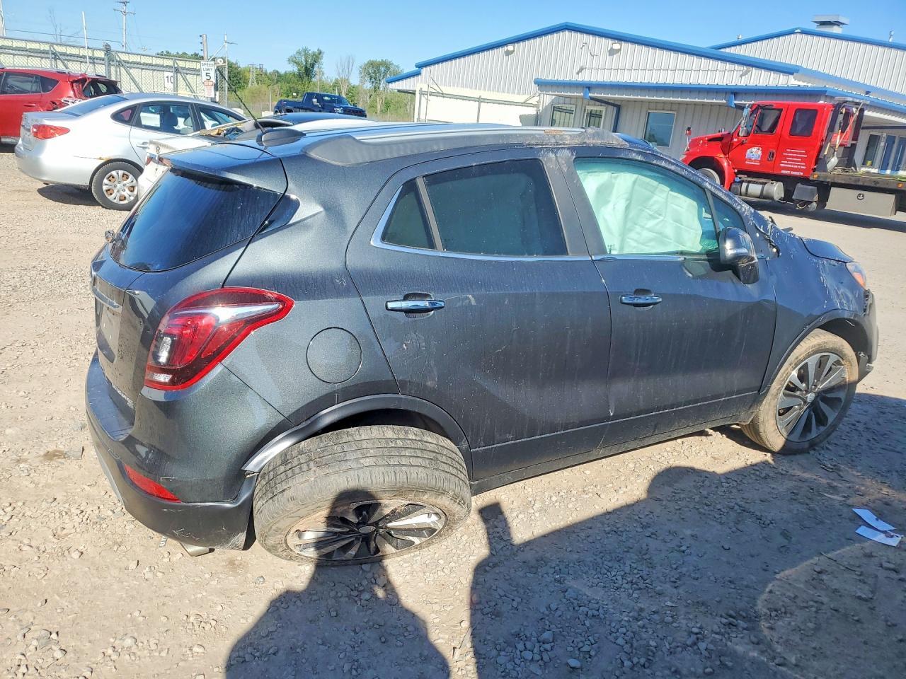2018 Buick Encore Essence - Image 3
