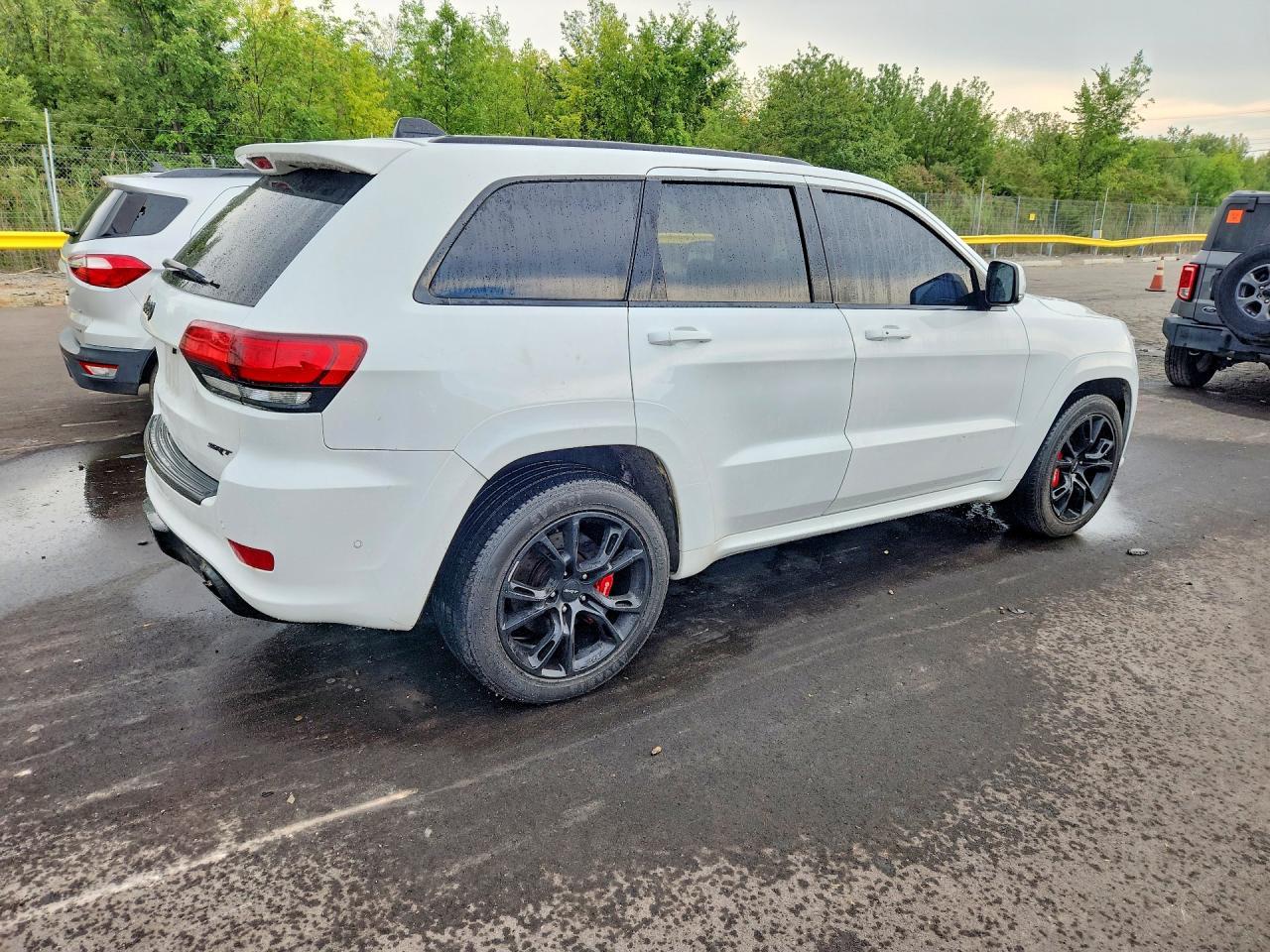 2014 Jeep Grand Cherokee Srt-8 - Image 3