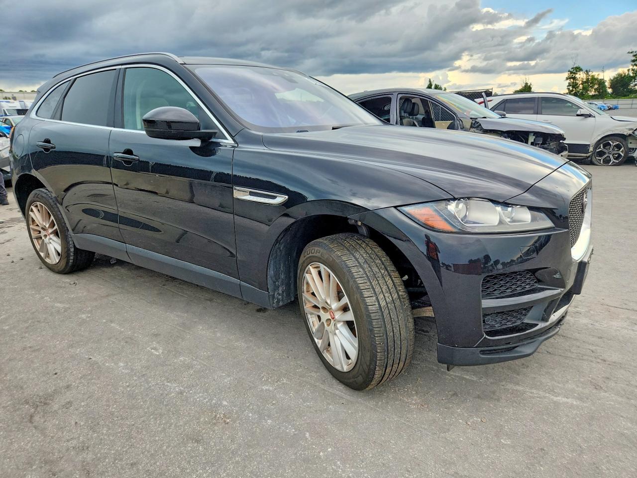 2019 Jaguar F-Pace Premium - Фото 4