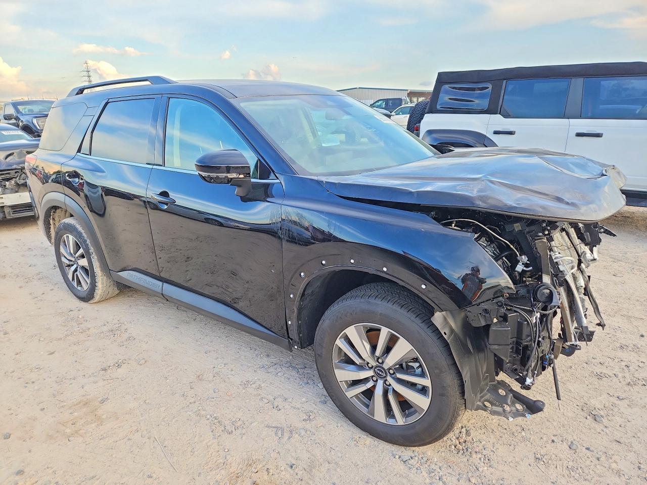 2026 Nissan Pathfinder Sl - Фото 4