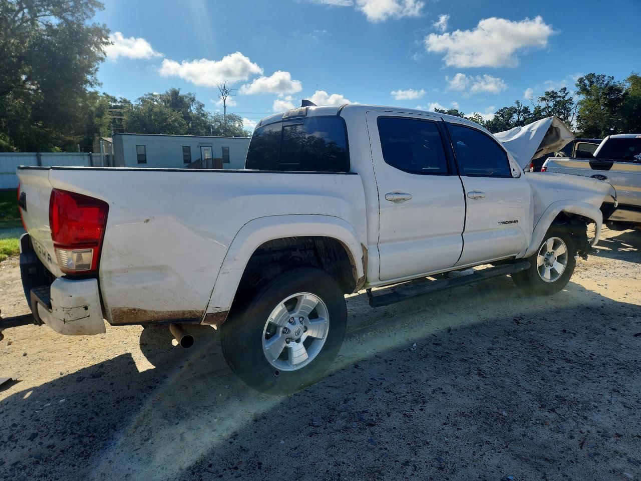 2017 Toyota Tacoma Trd Sport - Фото 3