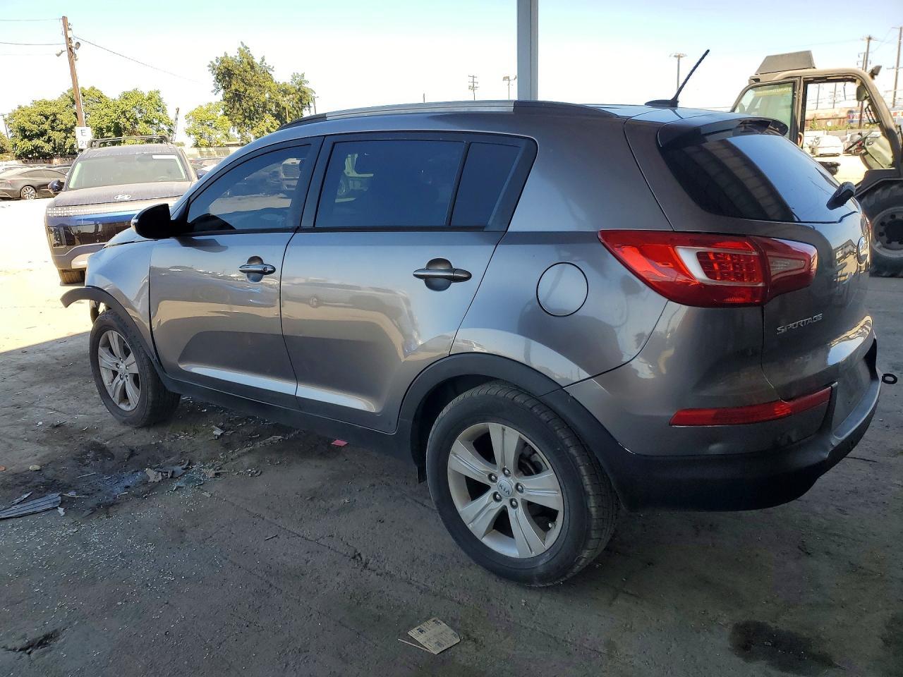 2013 Kia Sportage Lx - Image 2
