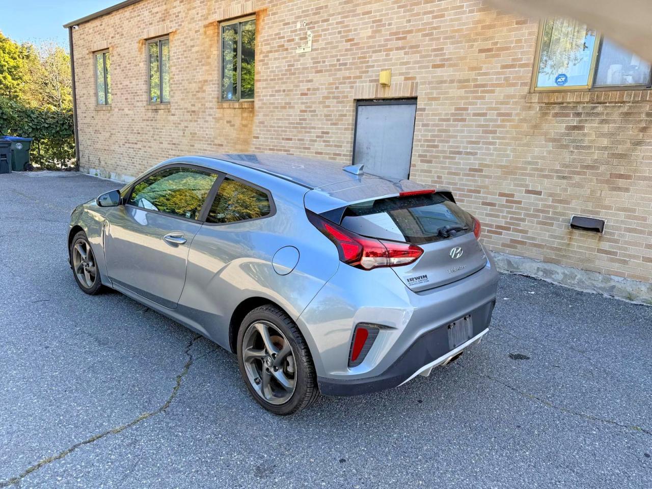 2019 Hyundai Veloster 2.0L - Image 3