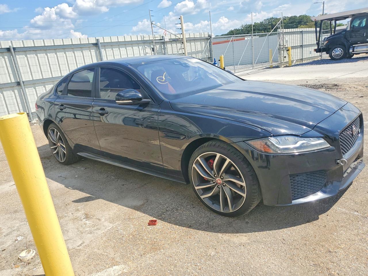 2017 Jaguar Xf S - Фото 4