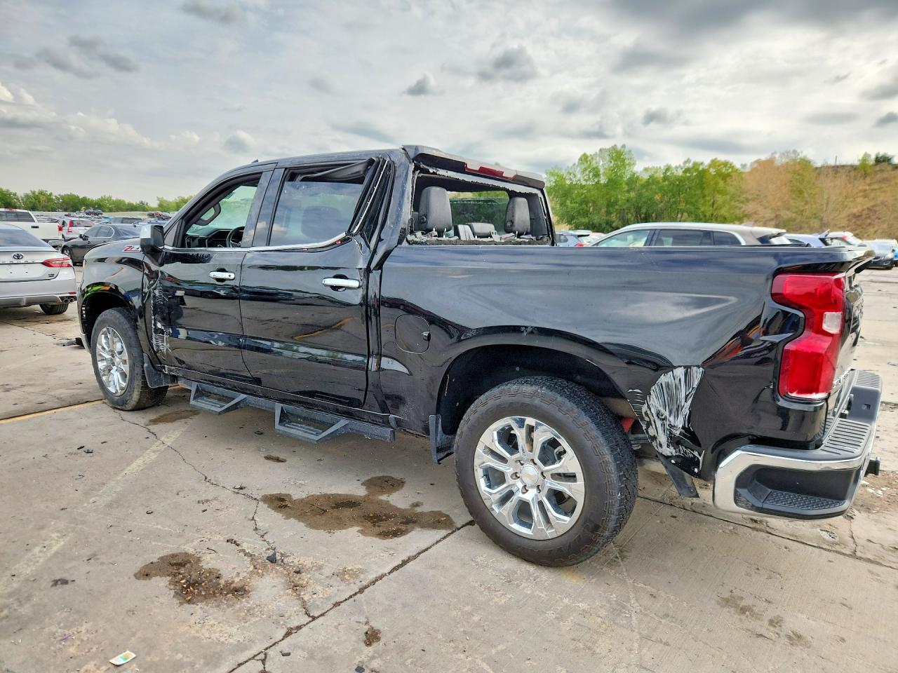 2024 Chevrolet Silverado K1500 Ltz - Image 2