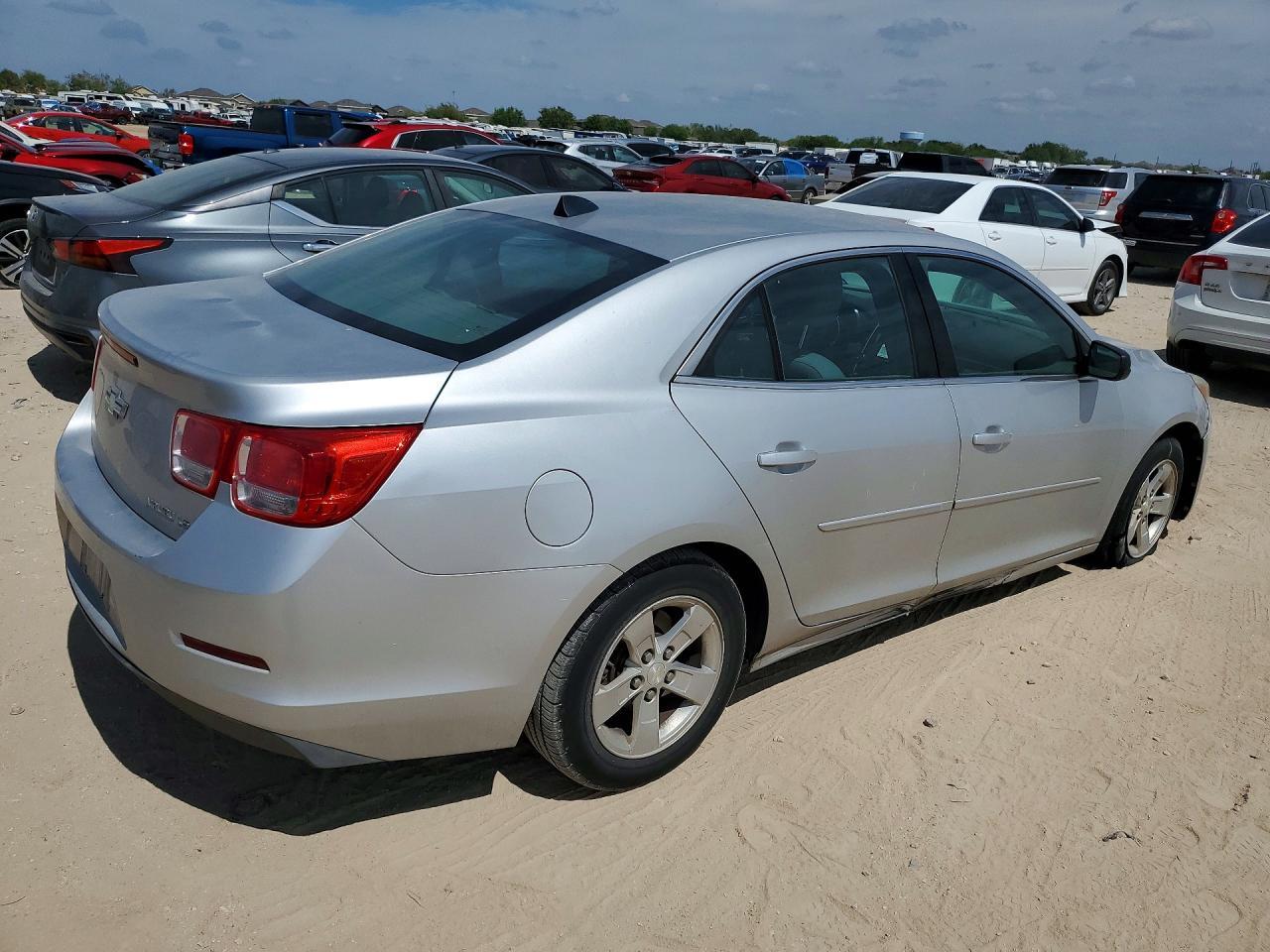 2014 Chevrolet Malibu Ls - Image 3