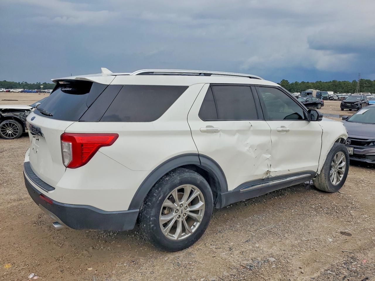 2021 Ford Explorer Limited - Фото 3