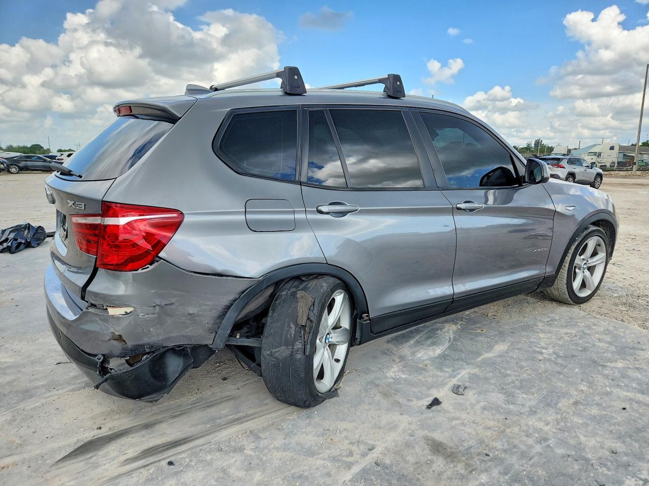 2017 BMW X3 xDrive28I - Фото 3