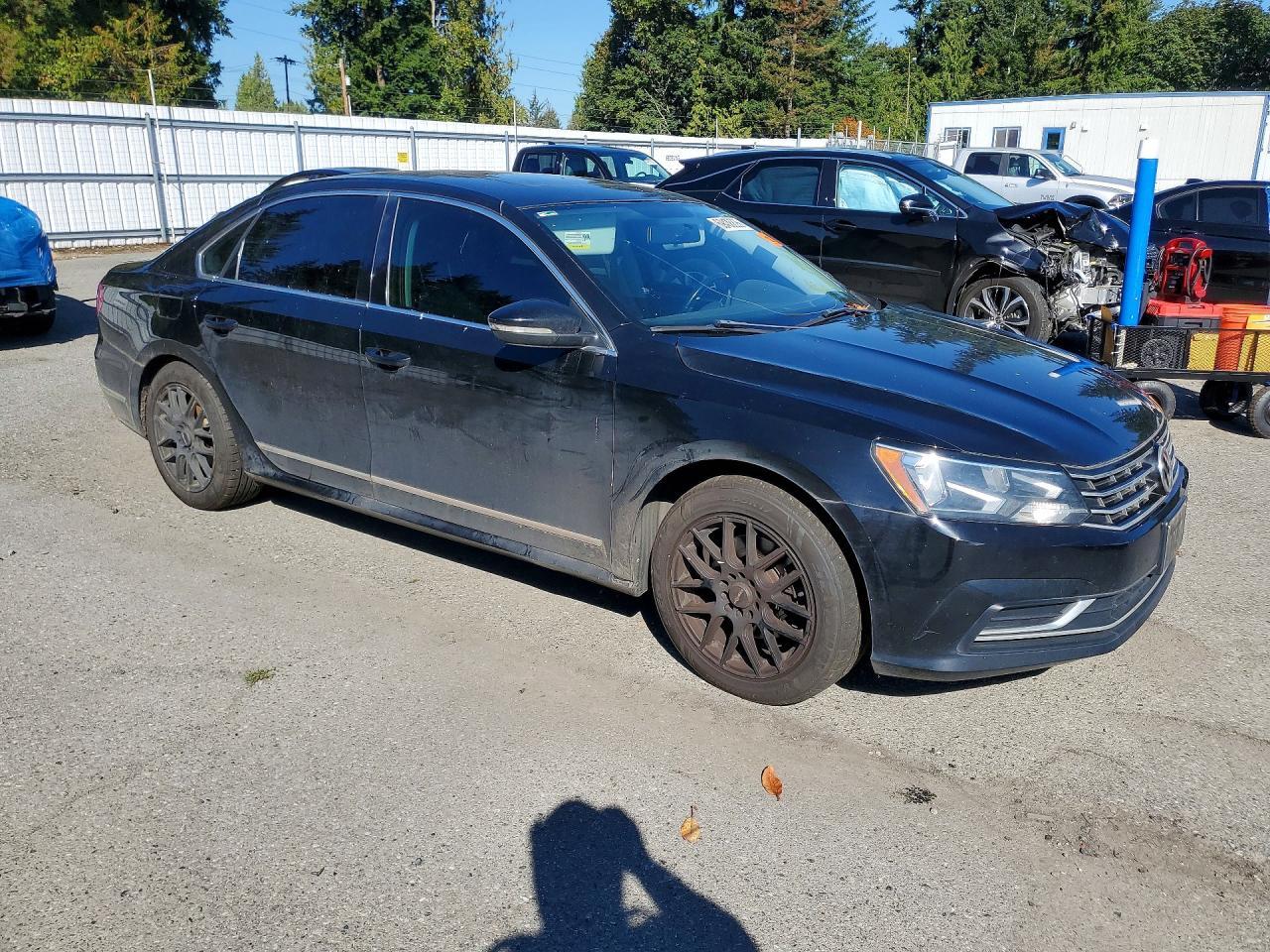 2016 Volkswagen Passat Se - Фото 4