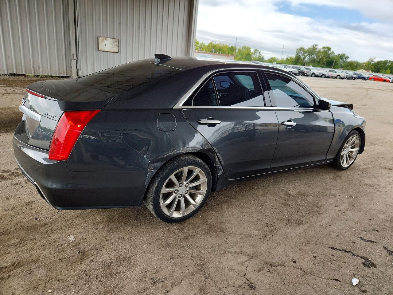 2017 Cadillac Cts Luxury - Image 3