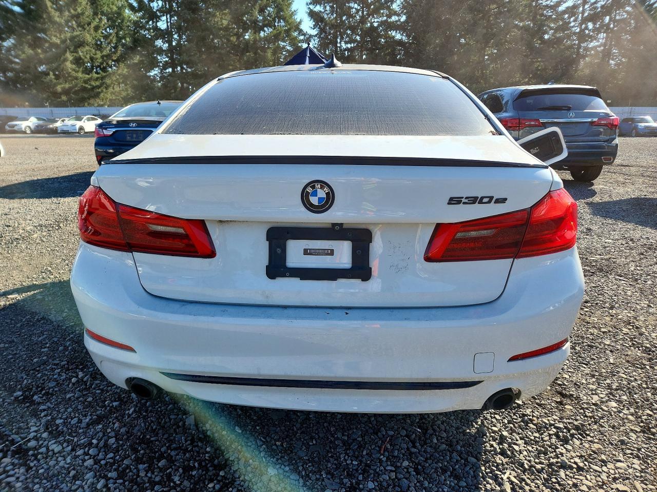 2018 BMW 530Xe - Image 6
