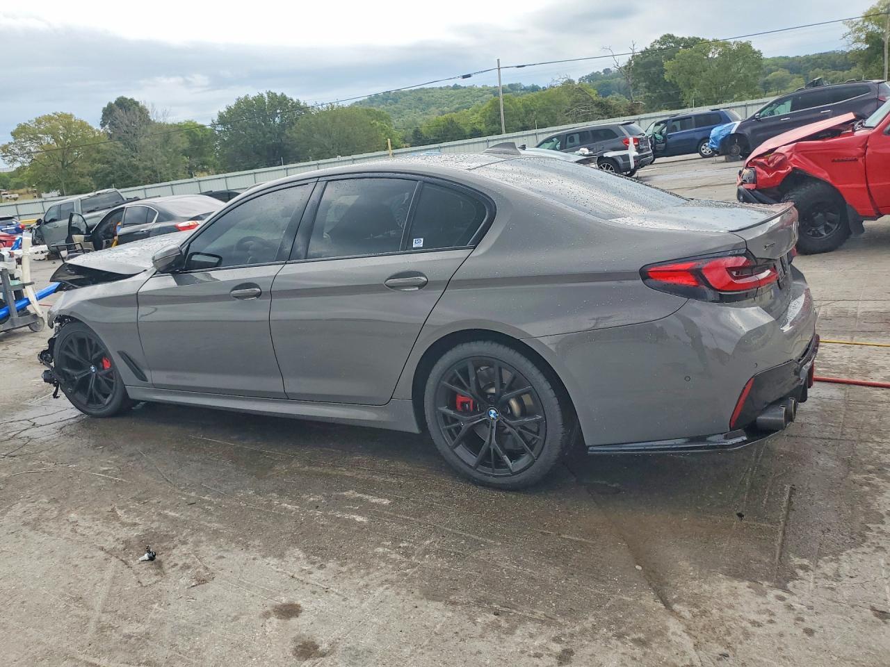 2021 BMW M550Xi - Фото 2