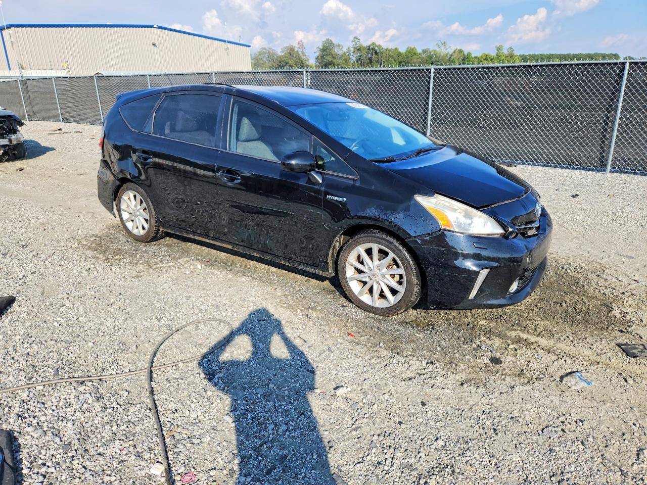 2012 Toyota Prius V Five - Фото 4