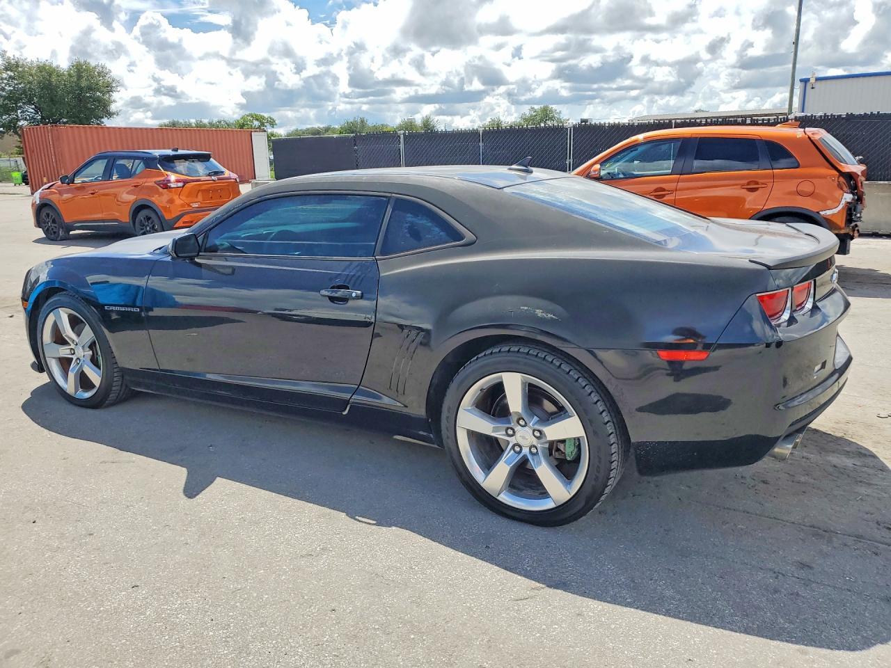 2013 Chevrolet Camaro Ls - Image 2