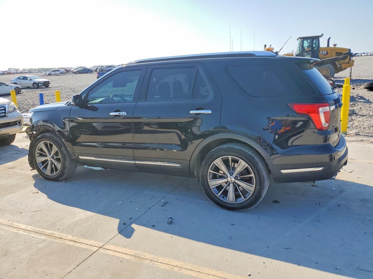 2018 Ford Explorer Limited - Image 2