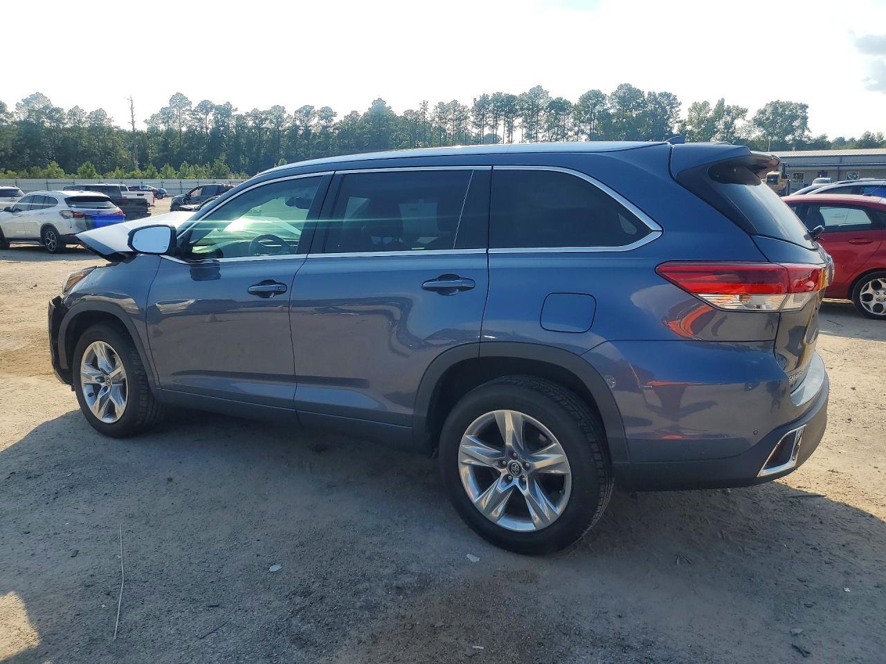 2019 Toyota Highlander Limited - Фото 2