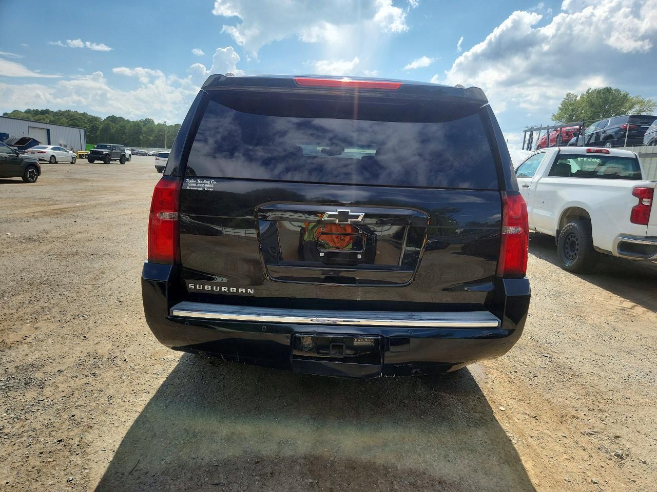 2015 Chevrolet Suburban C1500 Ltz - Image 6