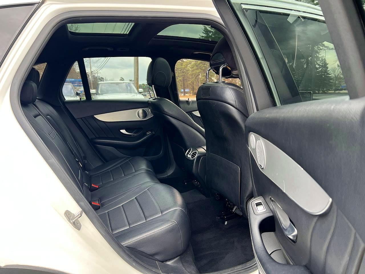 2019 Mercedes-Benz Glc 300 4Matic - Image 6
