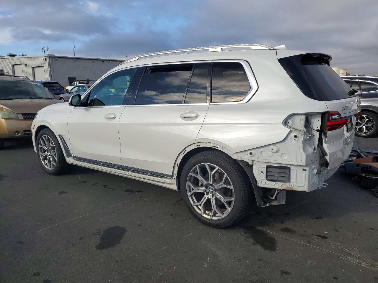 2020 BMW X7 xDrive40I - Image 2