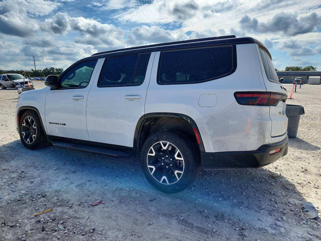 2025 Jeep Wagoneer Series Ii - Image 2