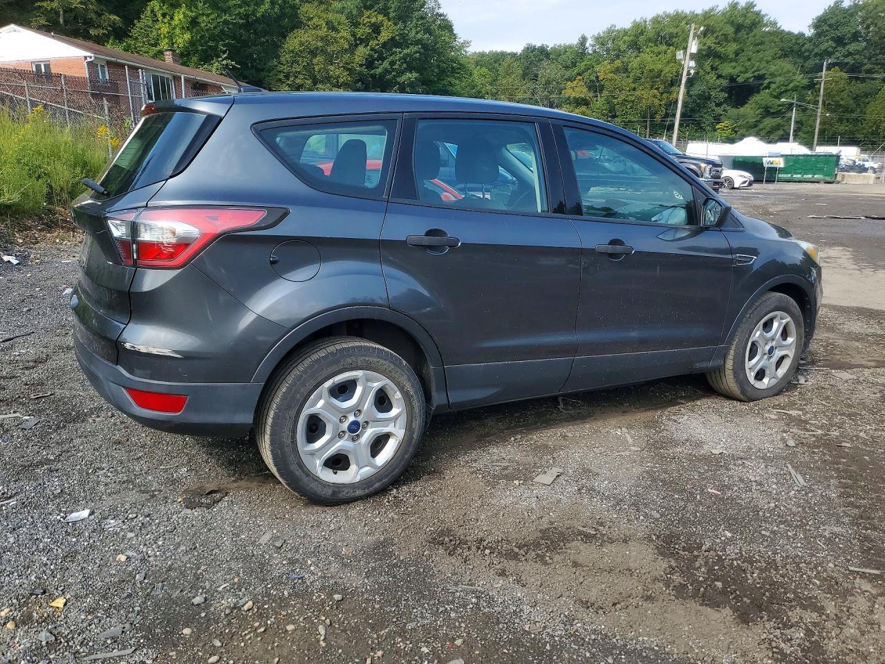 2017 Ford Escape S - Image 3