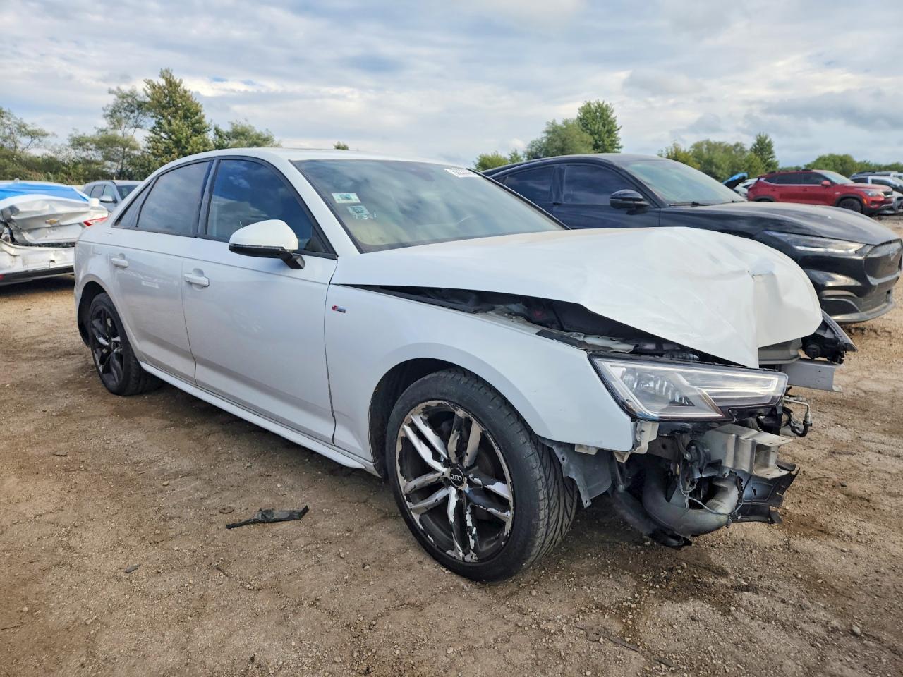 2017 Audi A4 Ultra Premium - Фото 4