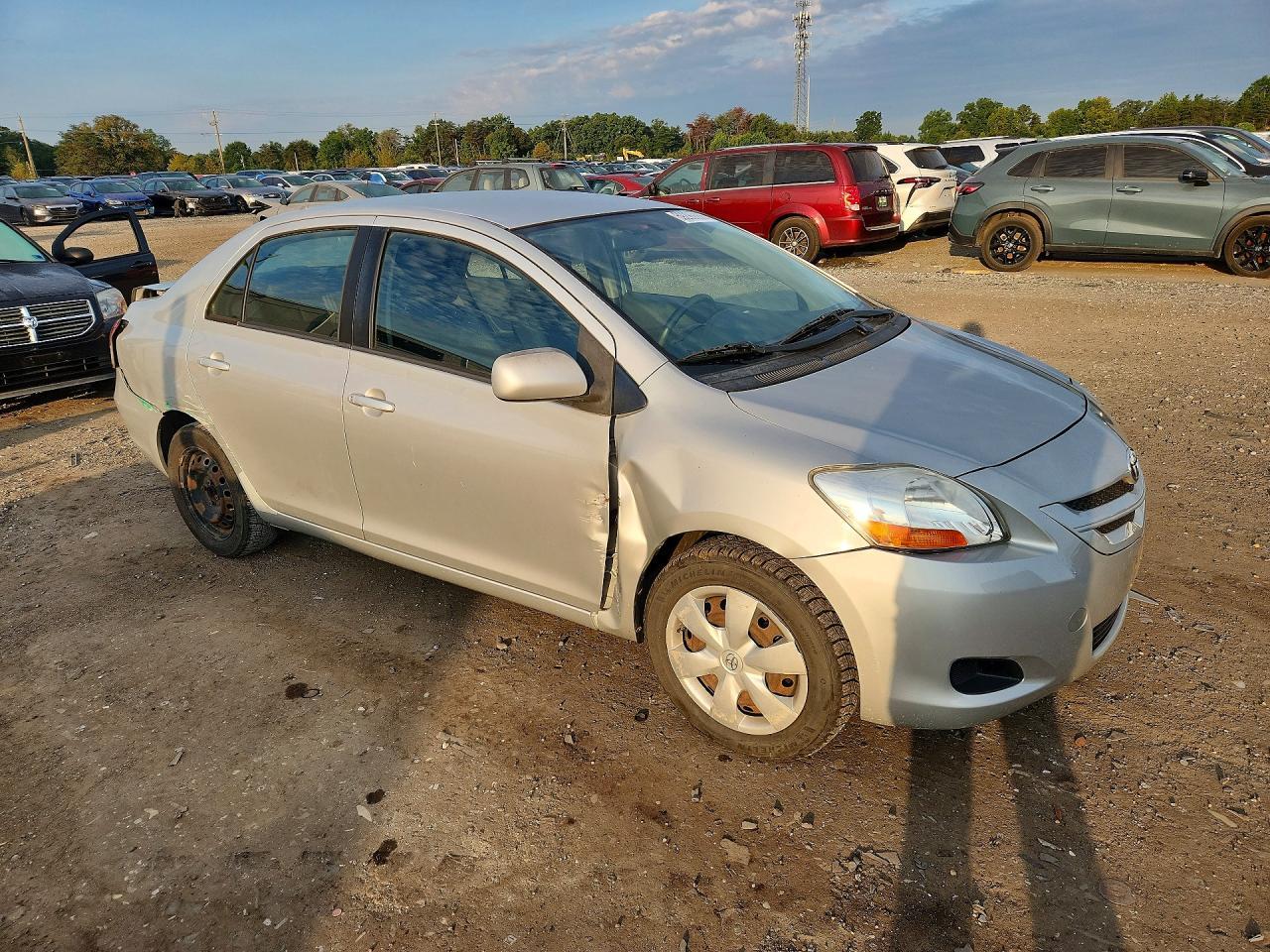 2008 Toyota Yaris Base - Фото 4