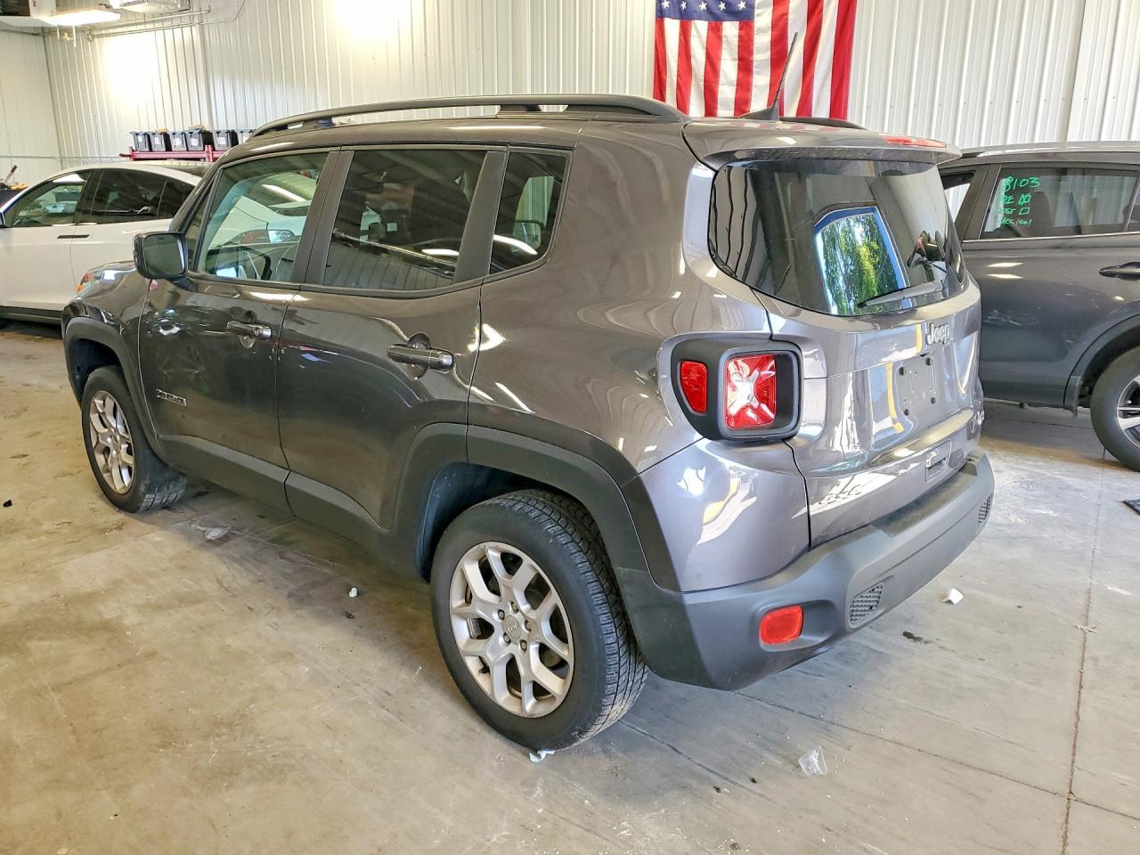 2018 Jeep Renegade Latitude - Фото 2