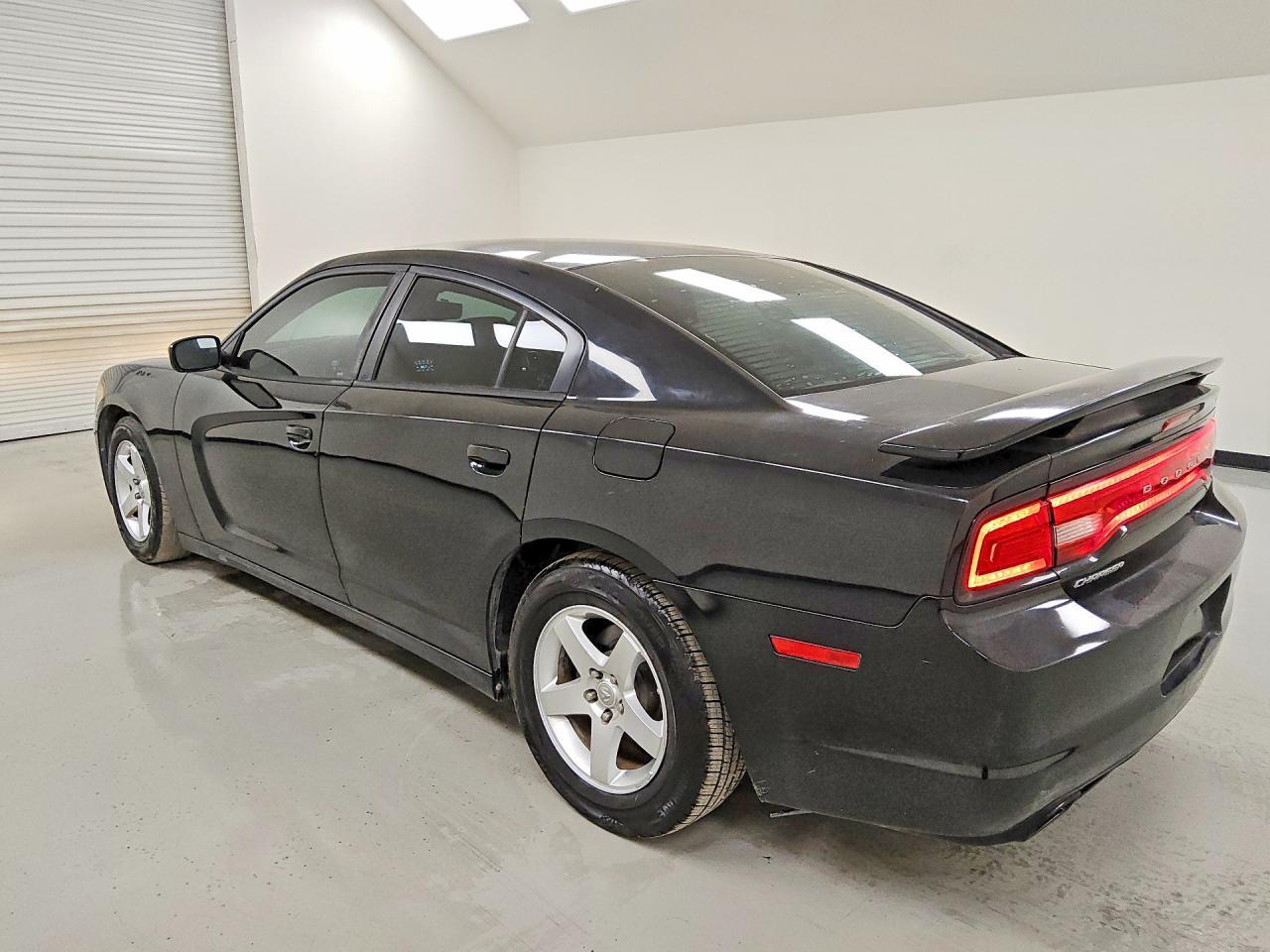 2012 Dodge Charger Se - Image 2