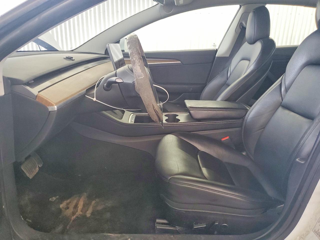 2022 Tesla Model 3 - Фото 7
