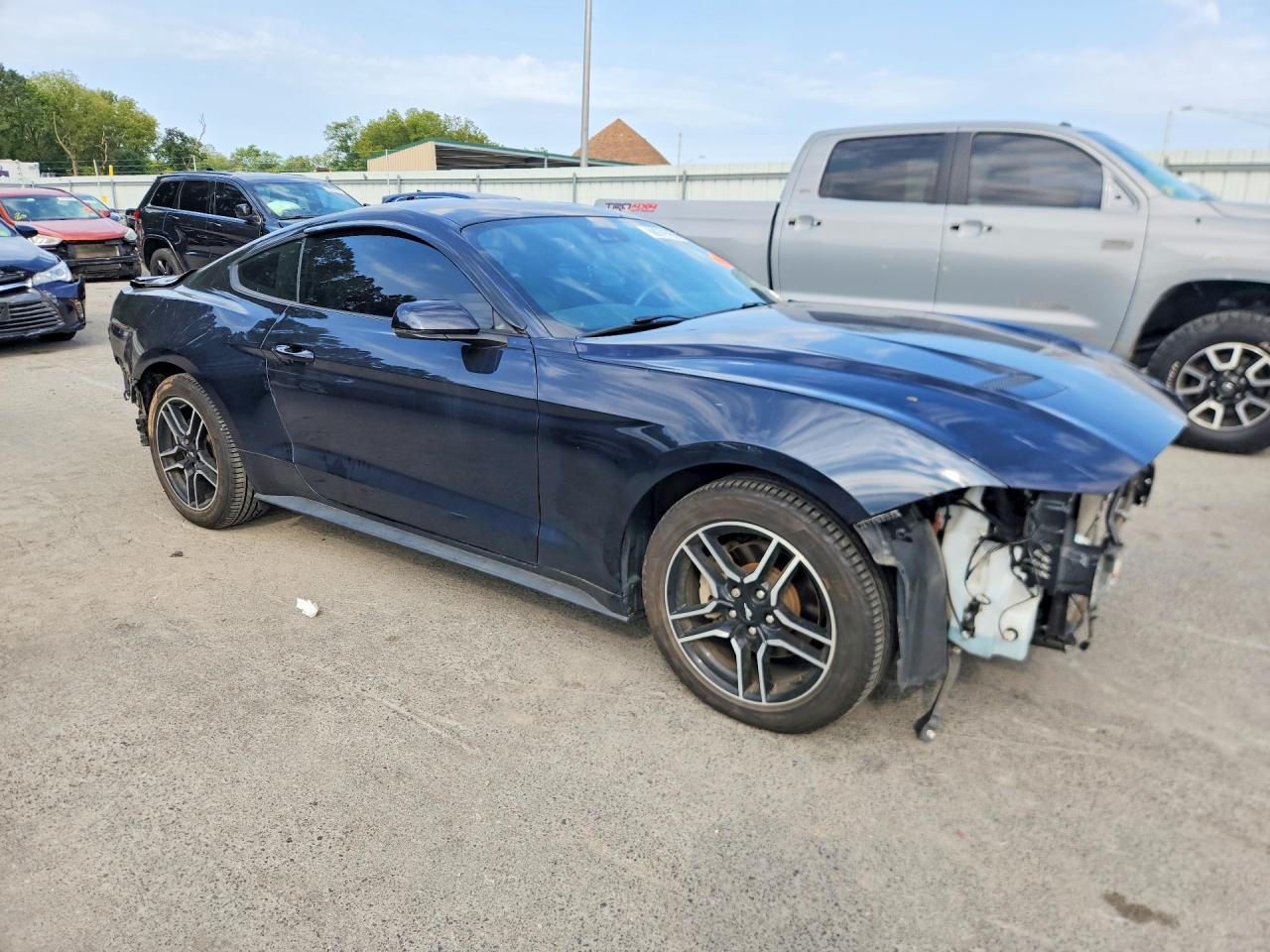 2021 Ford Mustang - Фото 4