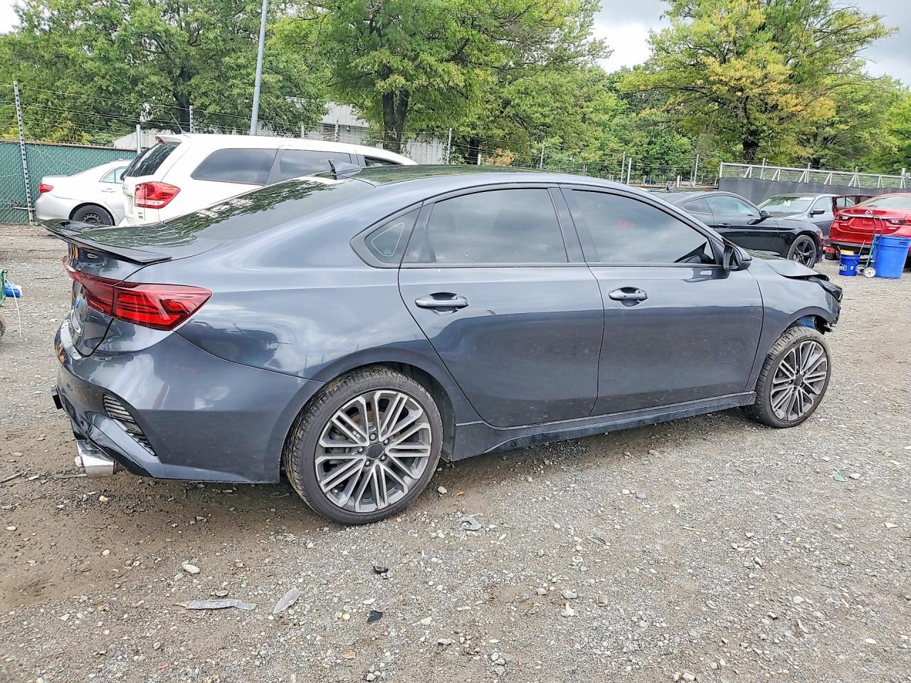 2023 Kia Forte Gt - Image 3