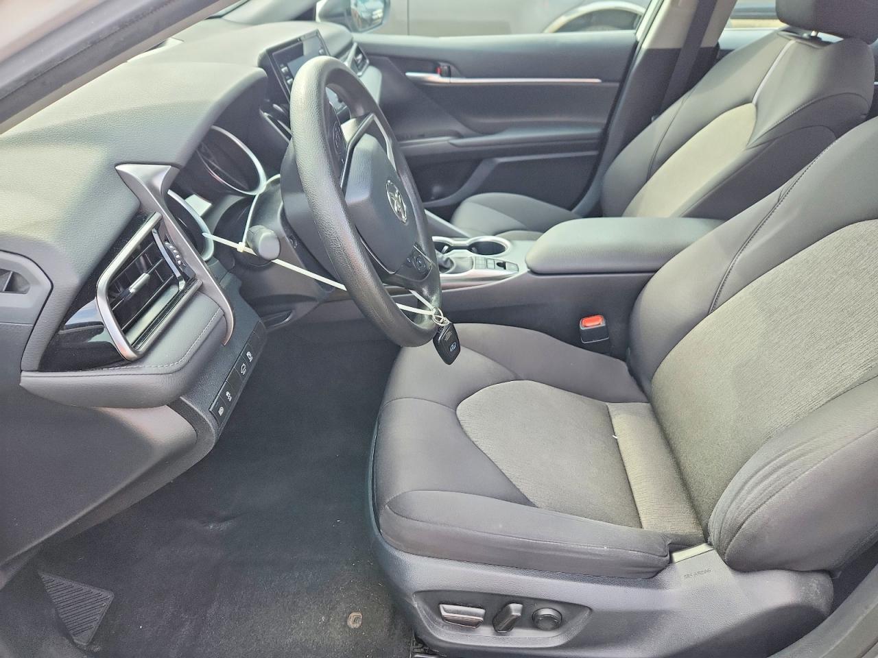 2024 Toyota Camry Le - Фото 7