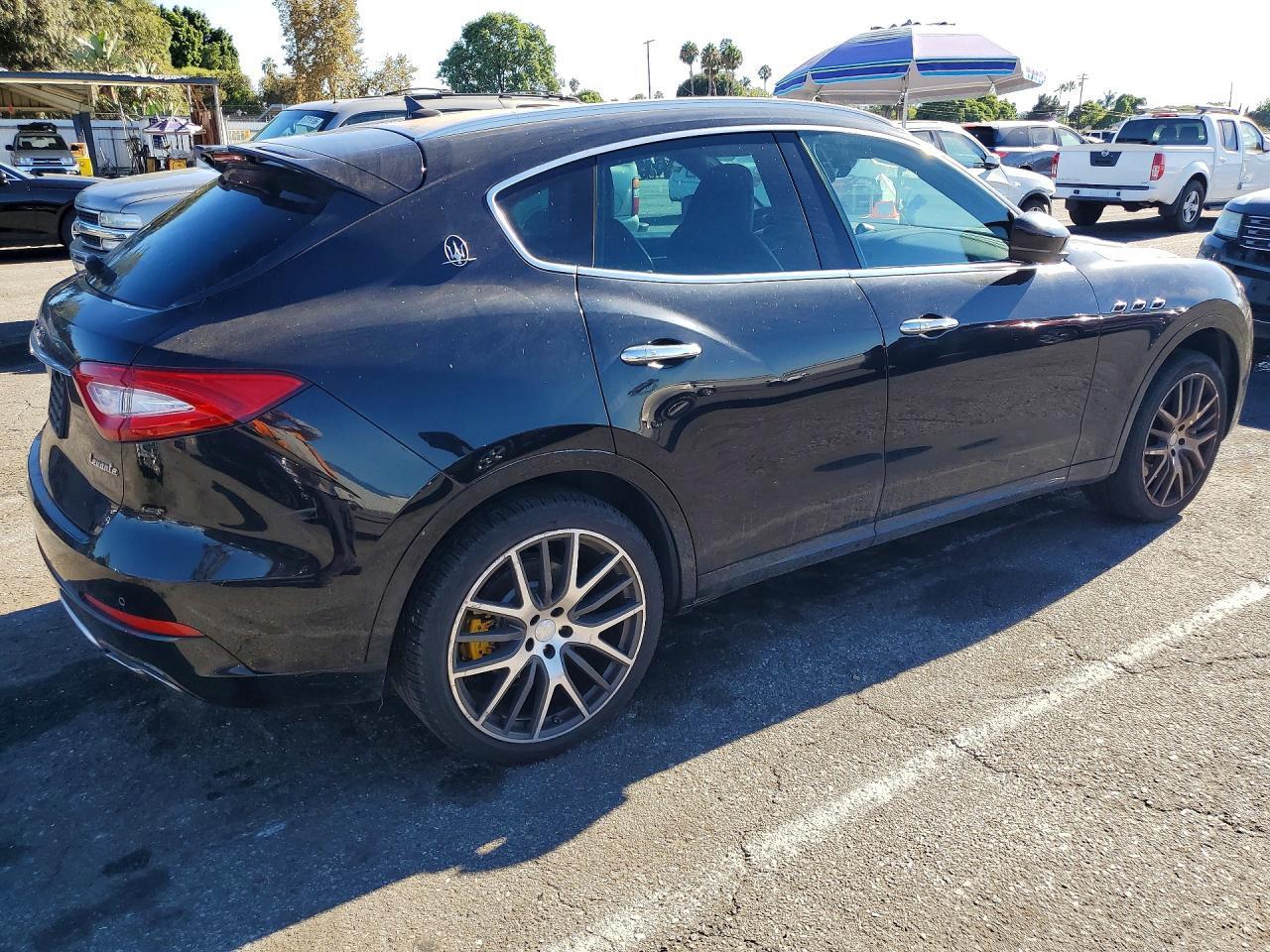 2017 Maserati Levante S Sport - Фото 3