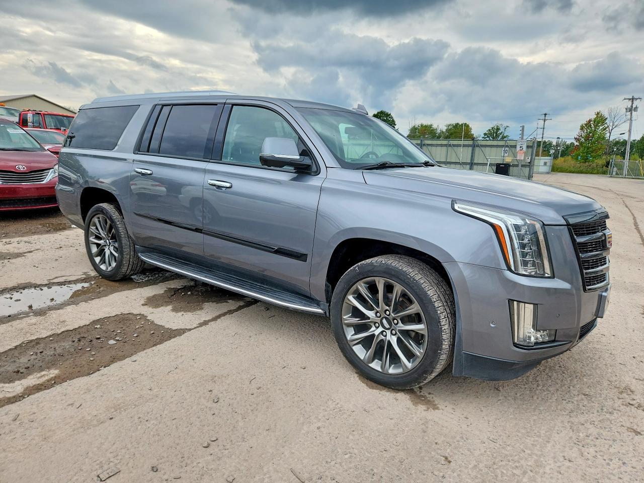 2020 Cadillac Escalade Esv Luxury - Image 4