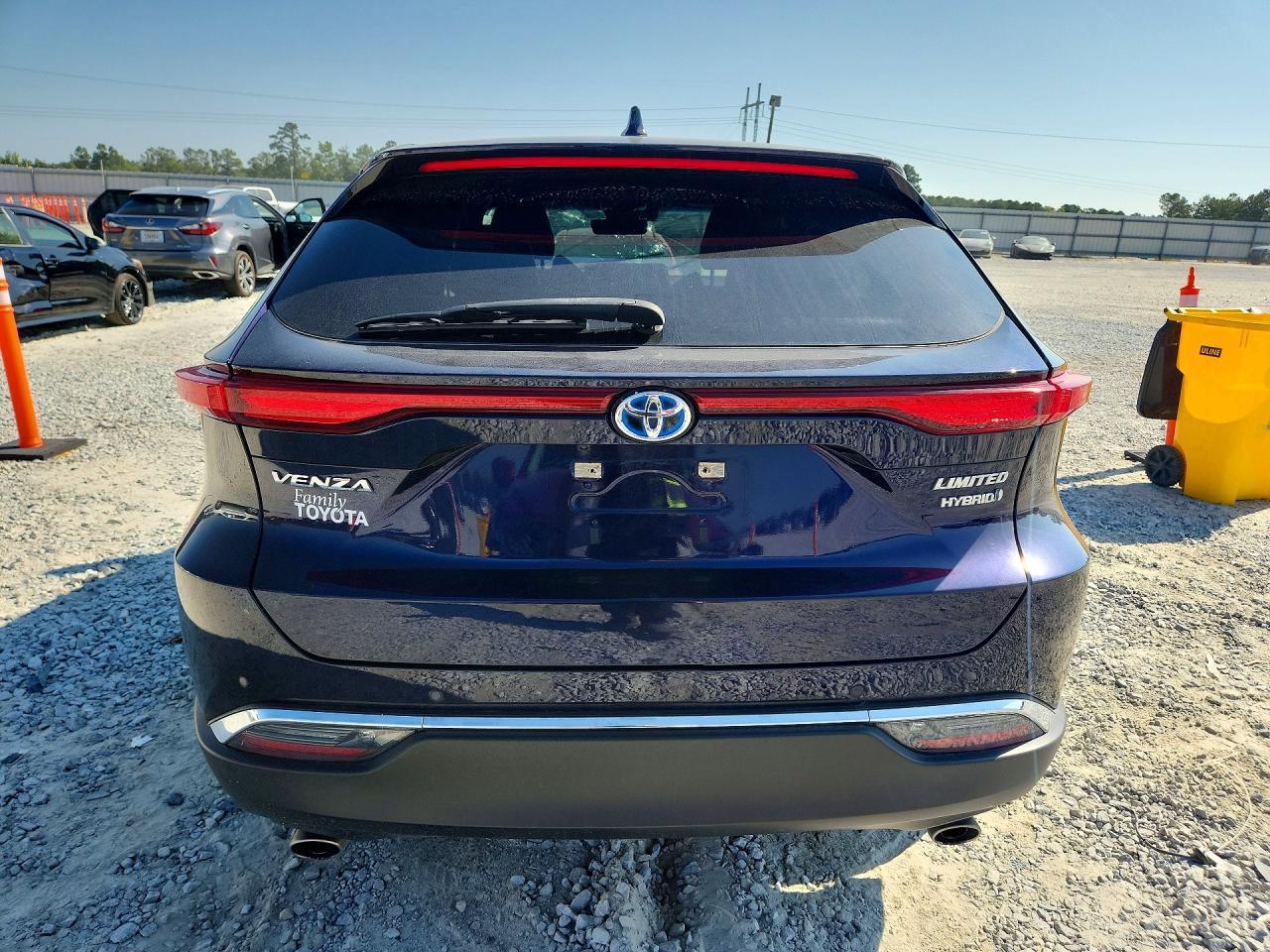 2021 Toyota Venza Limited - Image 6