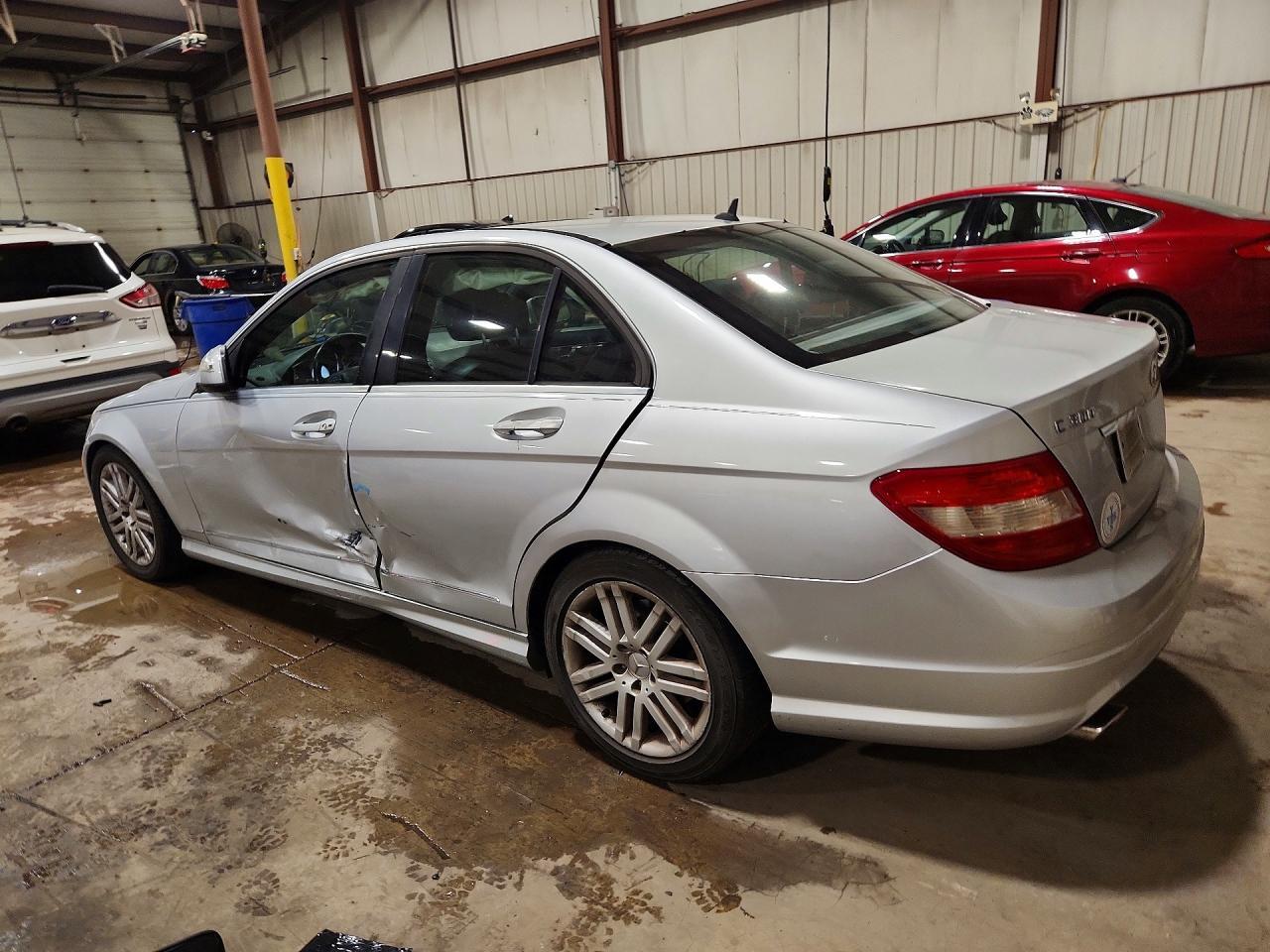 2009 Mercedes-Benz C 300 - Image 2
