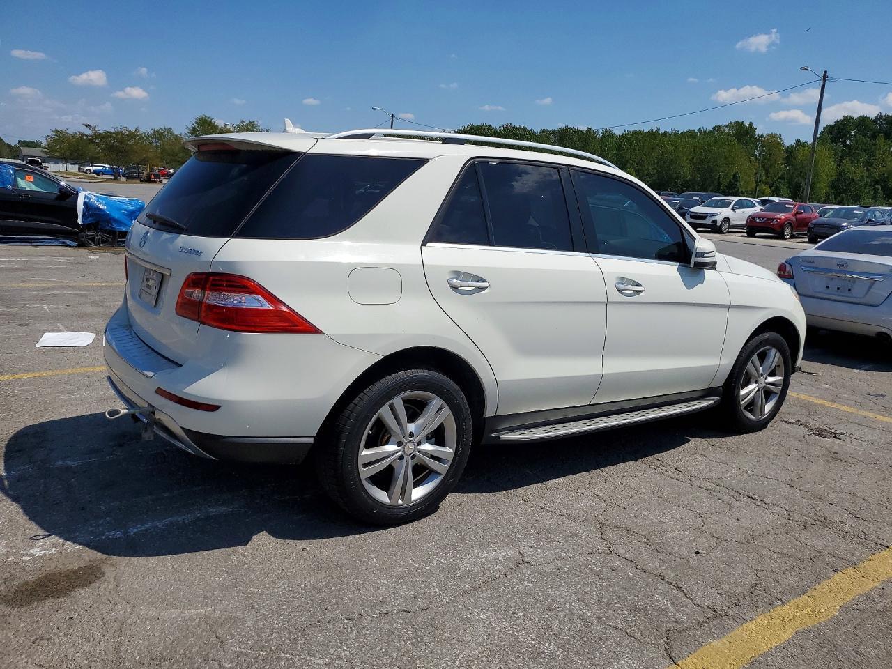 2013 Mercedes-Benz Ml 350 Bluetec - Image 3