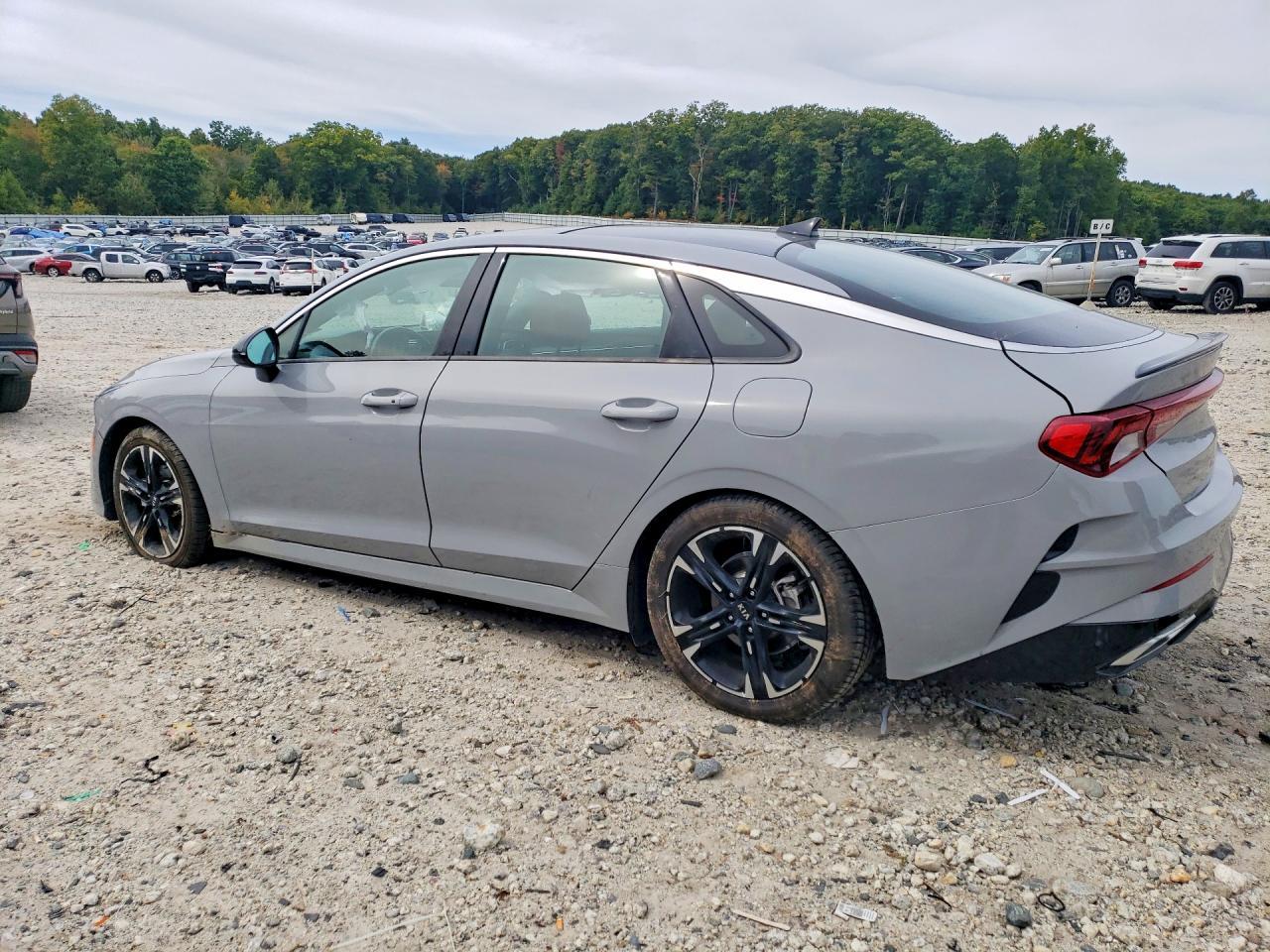 2021 Kia K5 Gt Line - Image 2